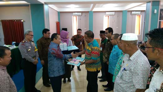 Bupati Meranti Launching Penyerahan SPPT PBB-P2 2017